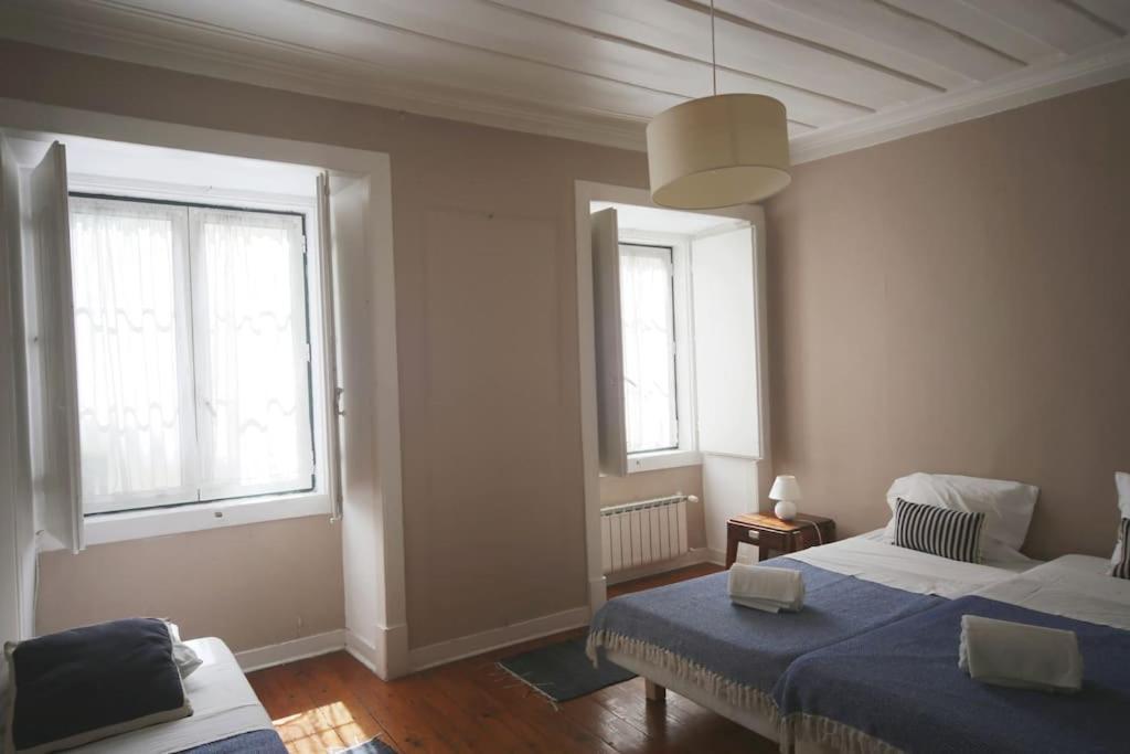 Stunning Apartment Near Chiado Lisboa Екстериор снимка