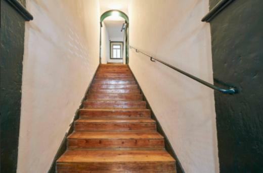 Stunning Apartment Near Chiado Lisboa Екстериор снимка