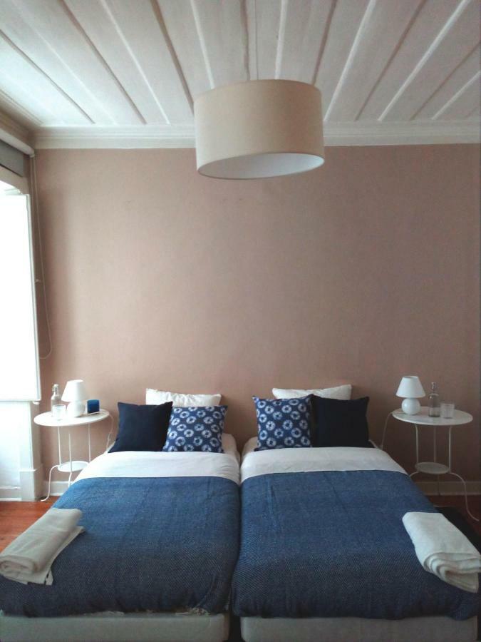 Stunning Apartment Near Chiado Lisboa Екстериор снимка