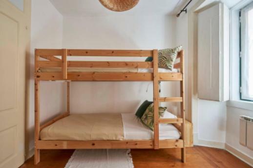 Stunning Apartment Near Chiado Lisboa Екстериор снимка