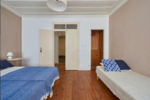 Stunning Apartment Near Chiado Lisboa Екстериор снимка